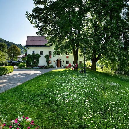 Kendov Dvorec Spodnja Idrija Exterior foto